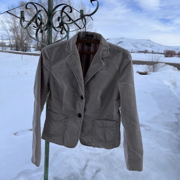 Jacket - Picture 2 of 12